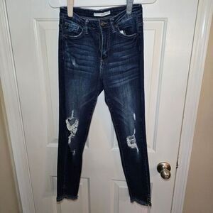 Kancan‎ Womens Skinny Distressed Jeans with Ring Accent on Ankles Size 5 / 26